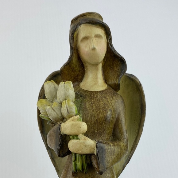 Tulip Angel Figurine by Maritime Collection - Picture 5 of 11